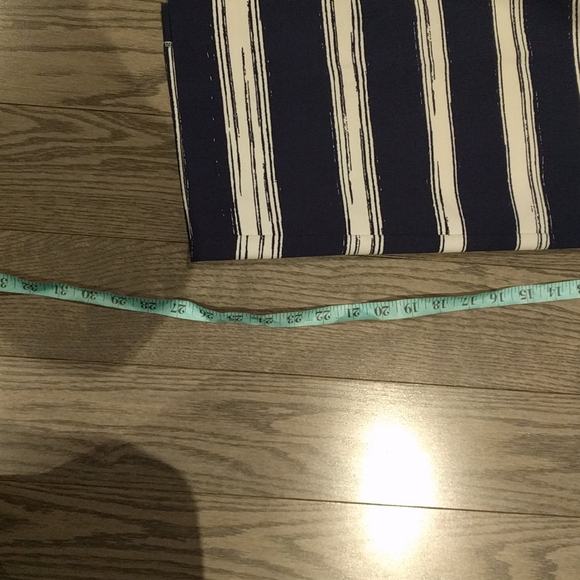 Beautiful 🌹 blue and white skirt by Zara🍀🌸🌼 - Picture 6 of 9